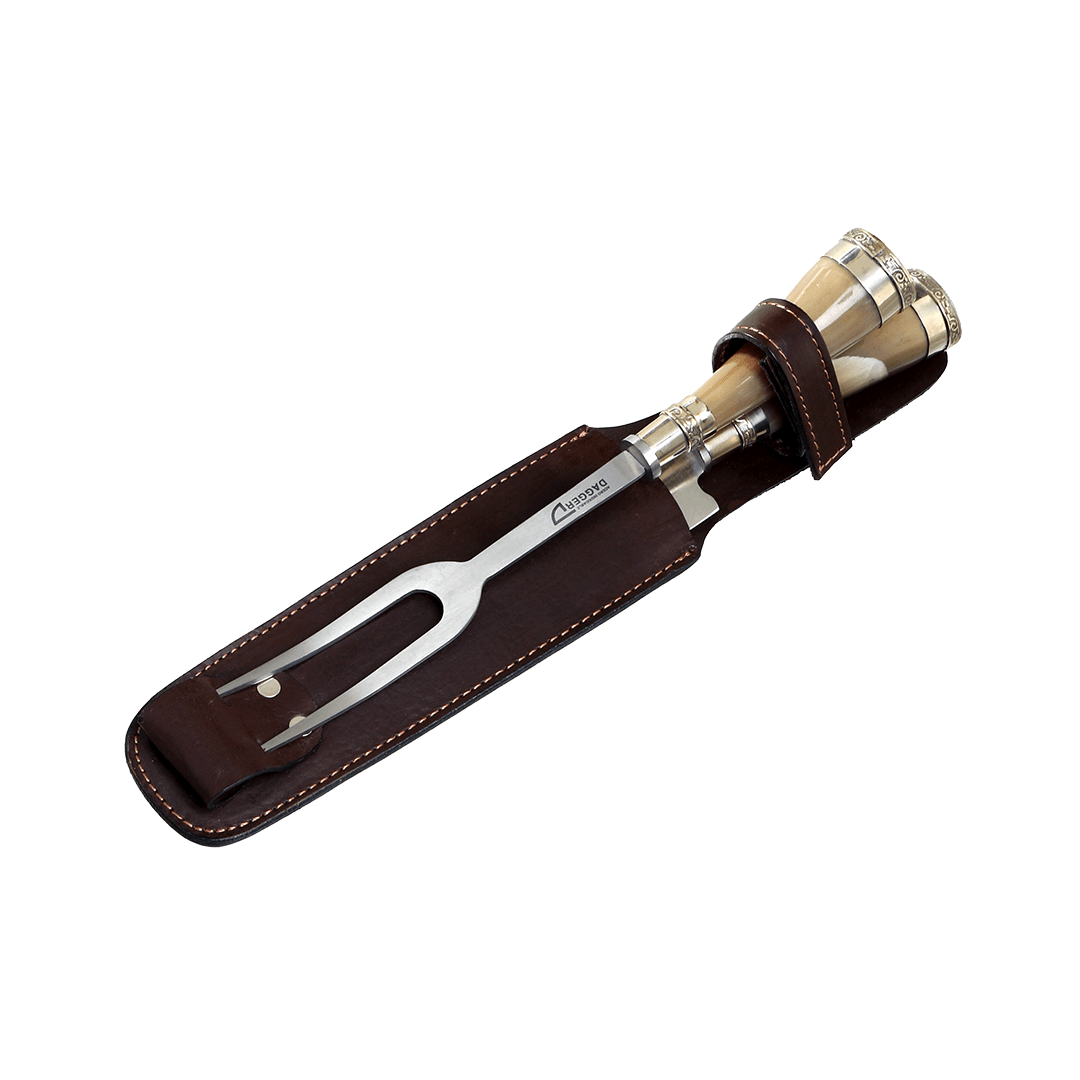 Juego de Trinchar Cabo Asta de Vaca y Alpaca con Vaina