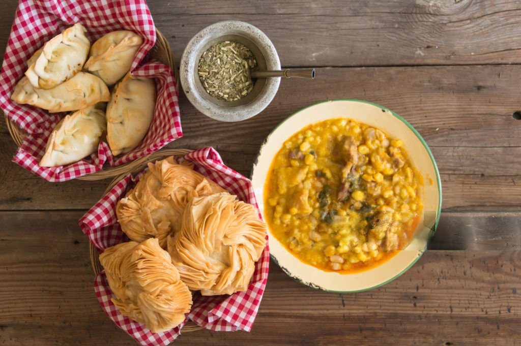 Locro, asado, empanadas: lo que vos quieras, siempre de la mano de la cuchillería de Estilo Austral